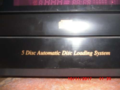 Denon DCM280 5 Disc CD Player